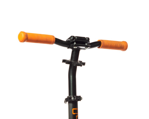 Самокат 00-180022 алюминиевый с передним аммортизатором 230+180мм подшипники ABEC-9 до 100кг, новый ШИРОКИЙ РУЛЬ, черно-оранжевый COD-X 4.0